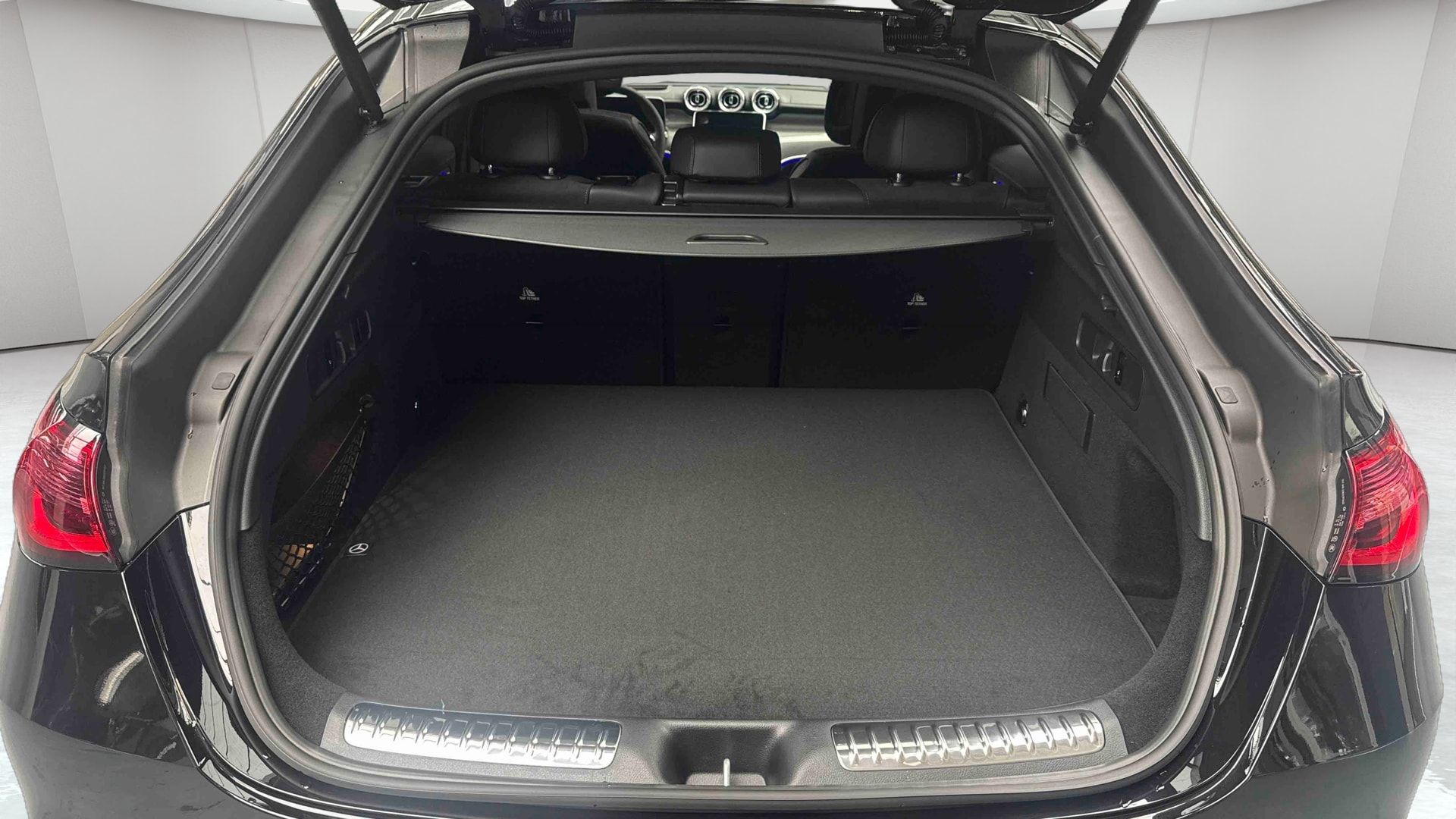 Mercedes-Benz GLC Coupe 220 d 4Matic AMG Line — Coffre