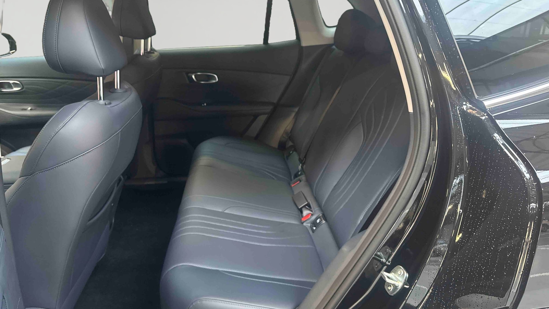 GEELY Starray EM-i Pro — Siège arrière gauche