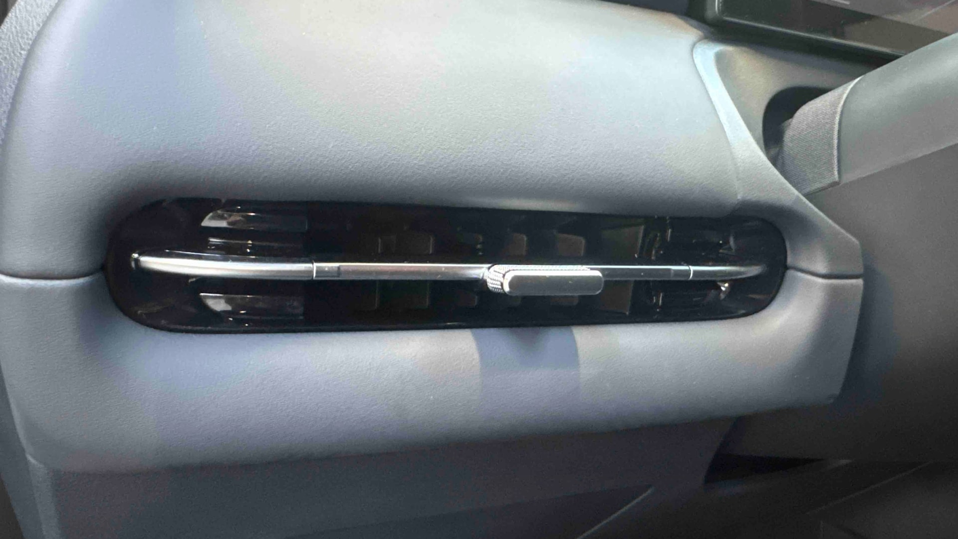 GEELY Starray EM-i Pro — photo 20