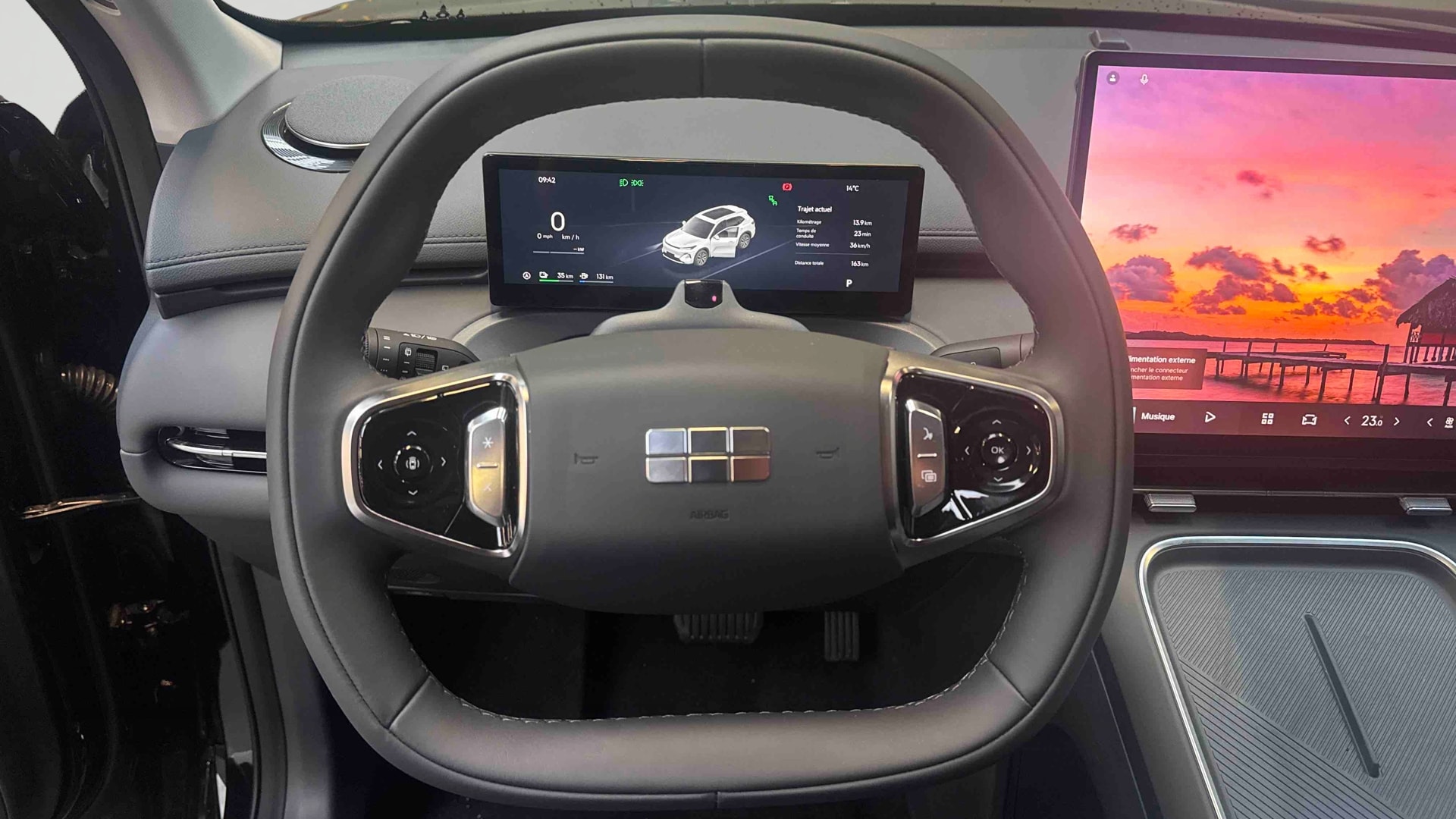 GEELY Starray EM-i Pro — Poste de pilotage