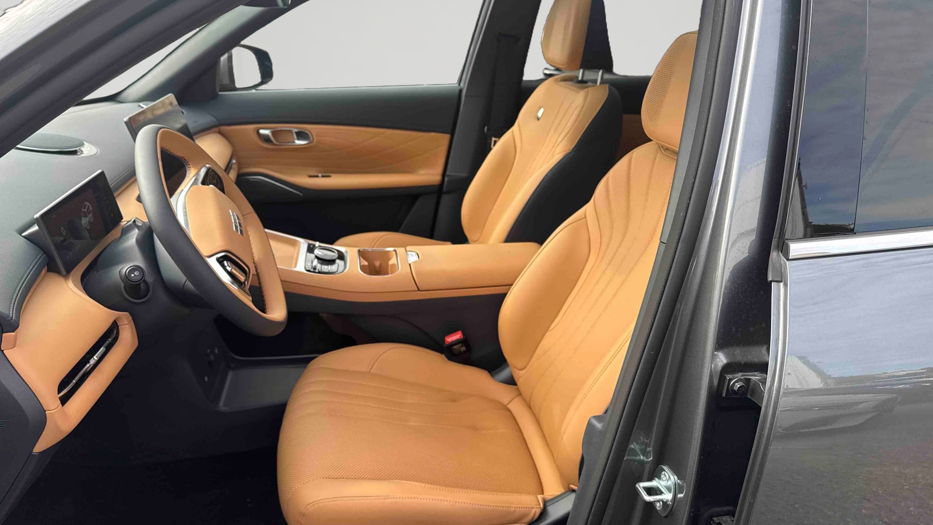 Geely Starray EM-i Max+ — Siège conducteur