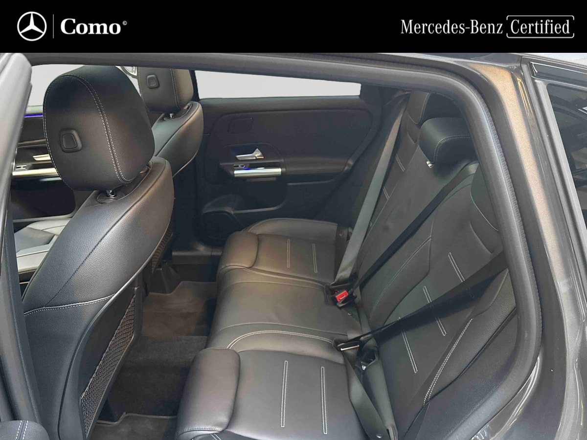 Mercedes-Benz Classe B 200 7G-DCT AMG Line Edition — Siège arrière gauche