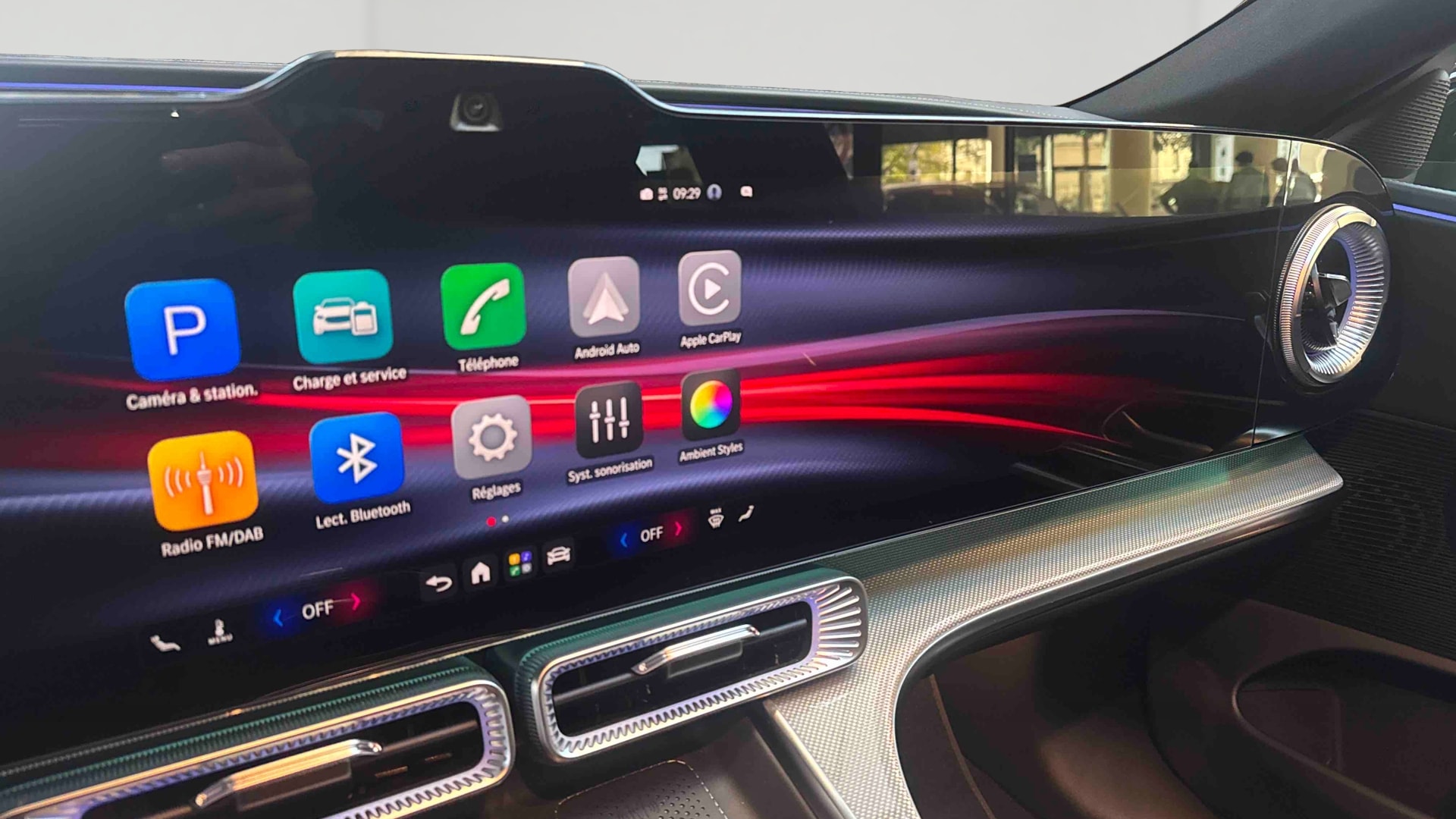 Mercedes-Benz Classe C 400 Electrique 4M AMG Line — photo 15