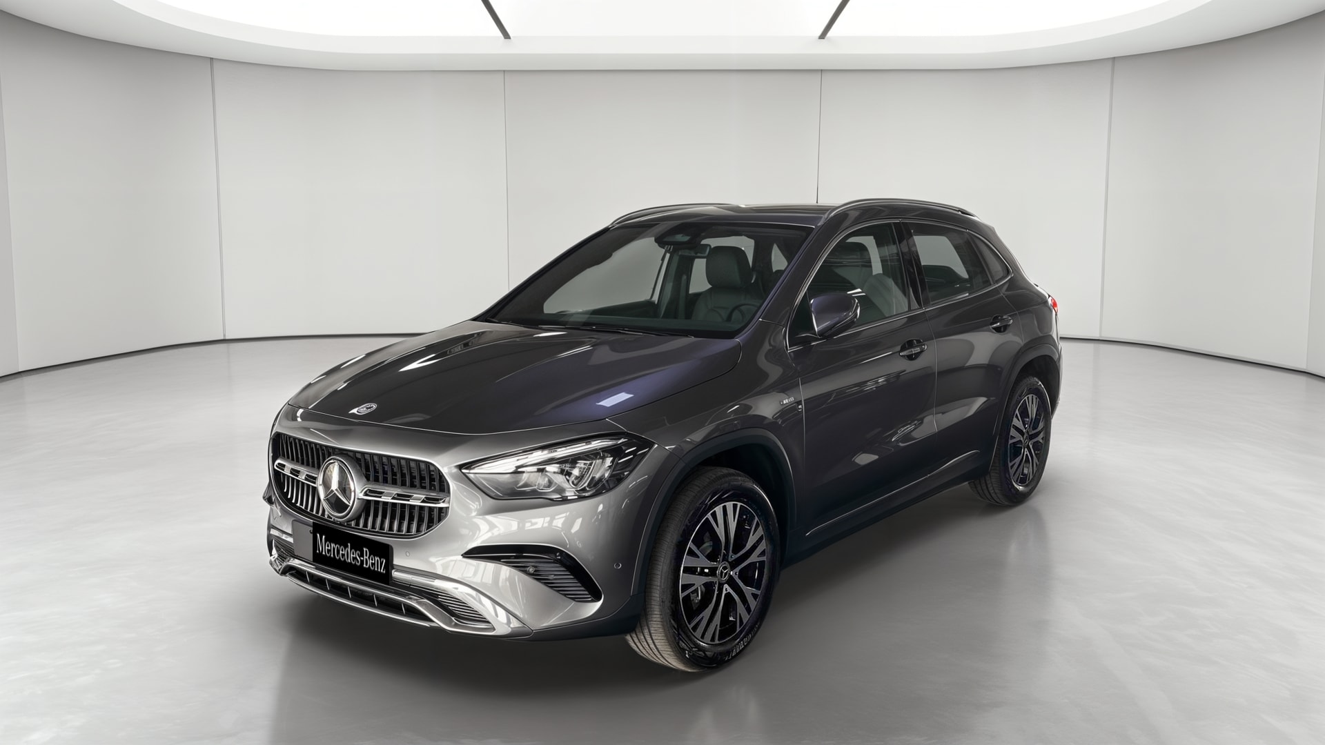 Mercedes-Benz GLA 250 e Hybrid EQ 8G-DCT Business Line — 3/4 avant gauche
