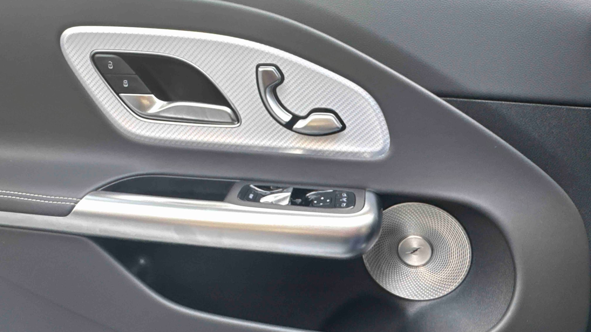 Mercedes-Benz CLA 220 8F-eDCT AMG Line — photo 19