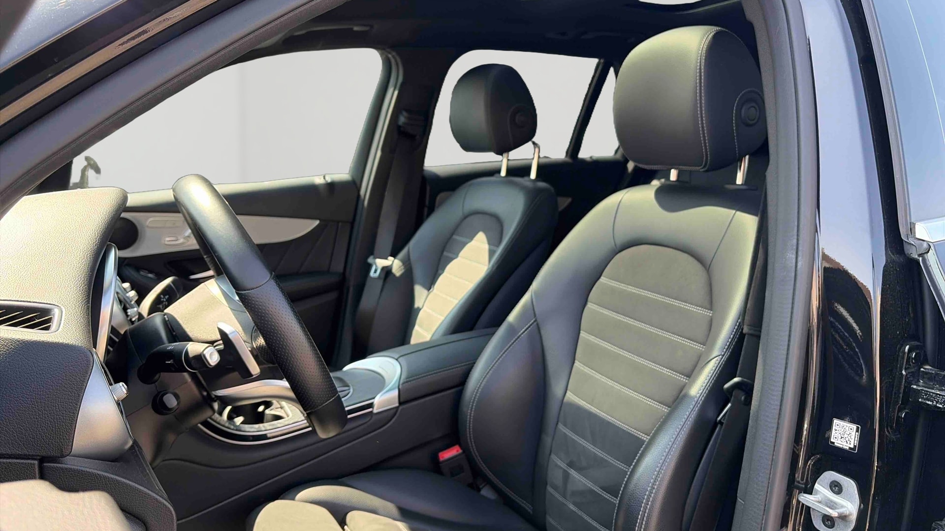 Mercedes-Benz GLC 300 e 9G-Tronic 4Matic AMG Line — Siège conducteur