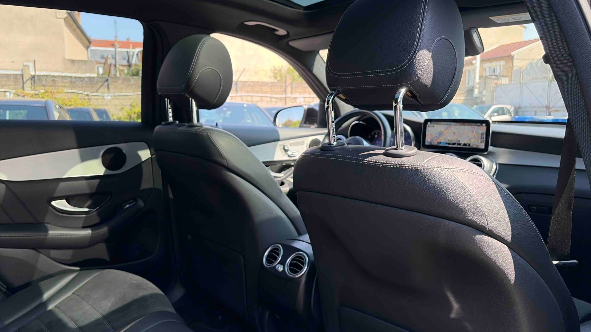 Mercedes-Benz GLC 300 e 9G-Tronic 4Matic AMG Line — photo 23