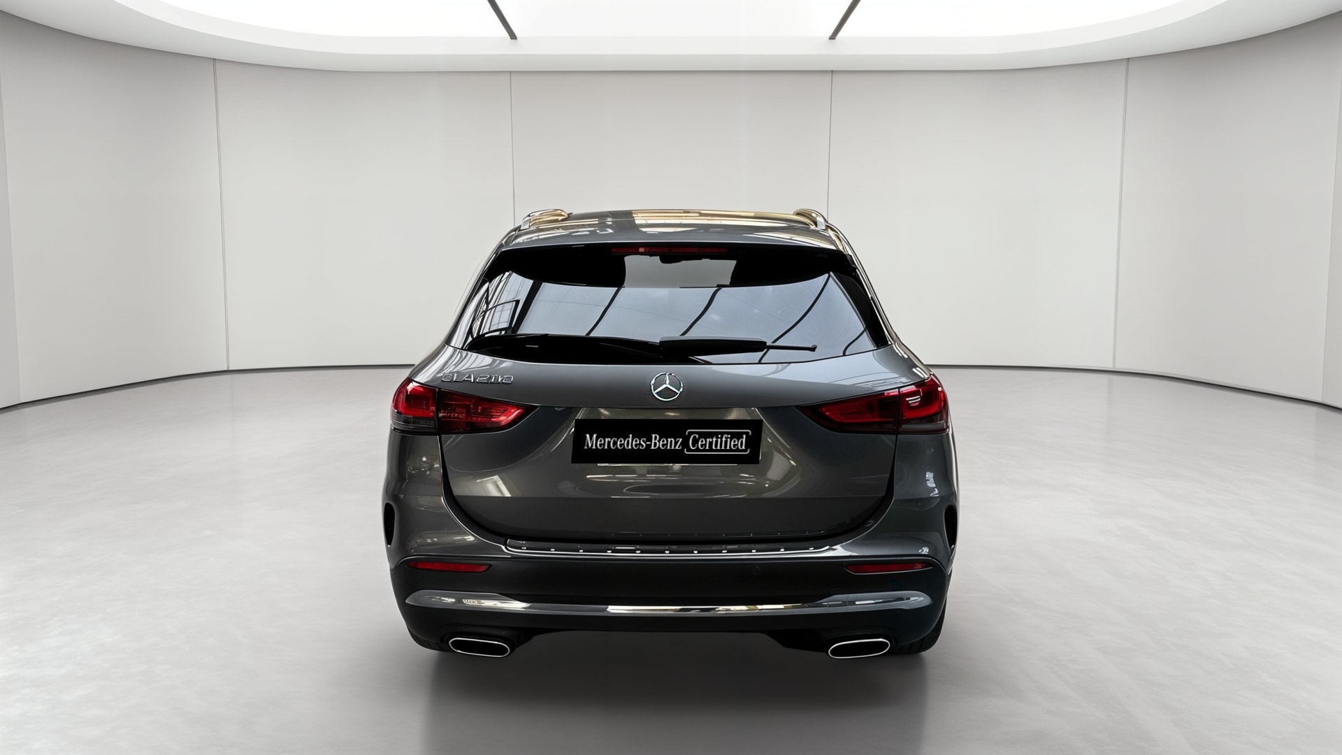 Mercedes-Benz GLA 200 7G-DCT AMG Line — Face arrière