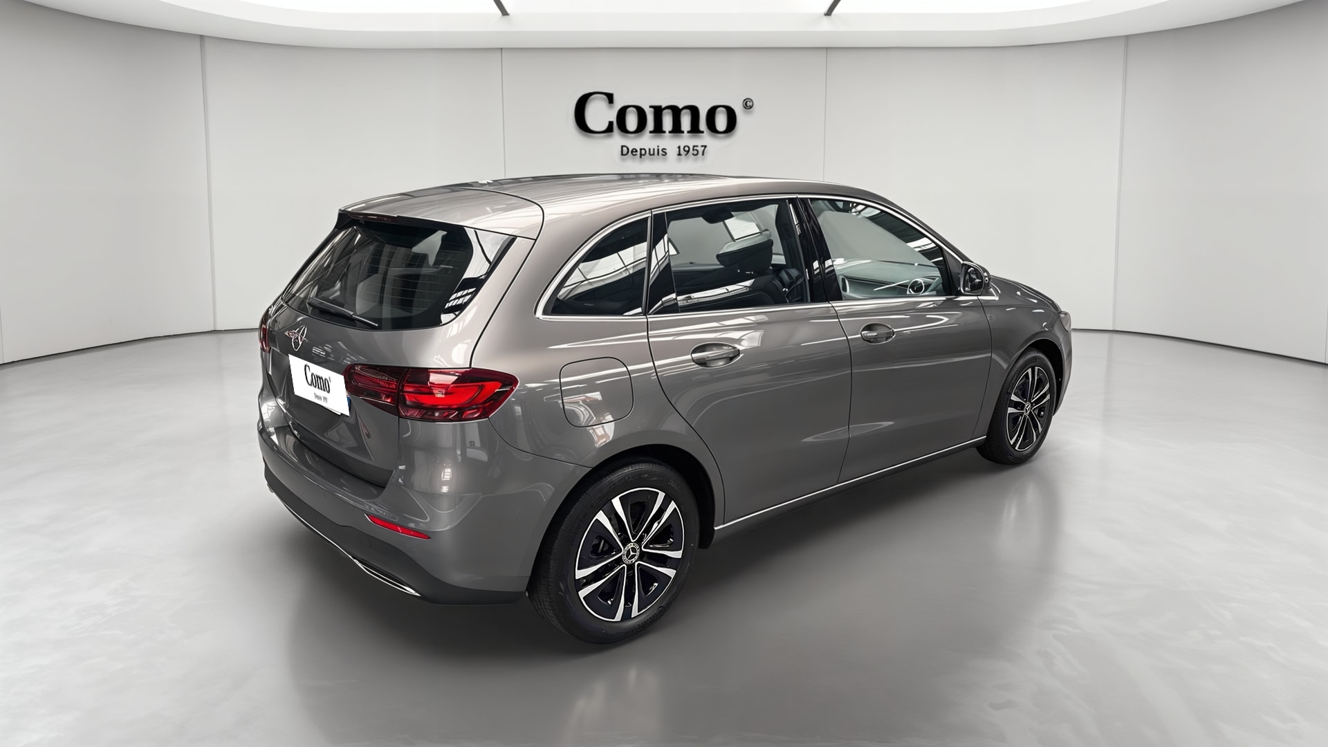 Mercedes-Benz Classe B 250 e Hybrid EQ 8G-DCT Business Line — 3/4 arrière droit