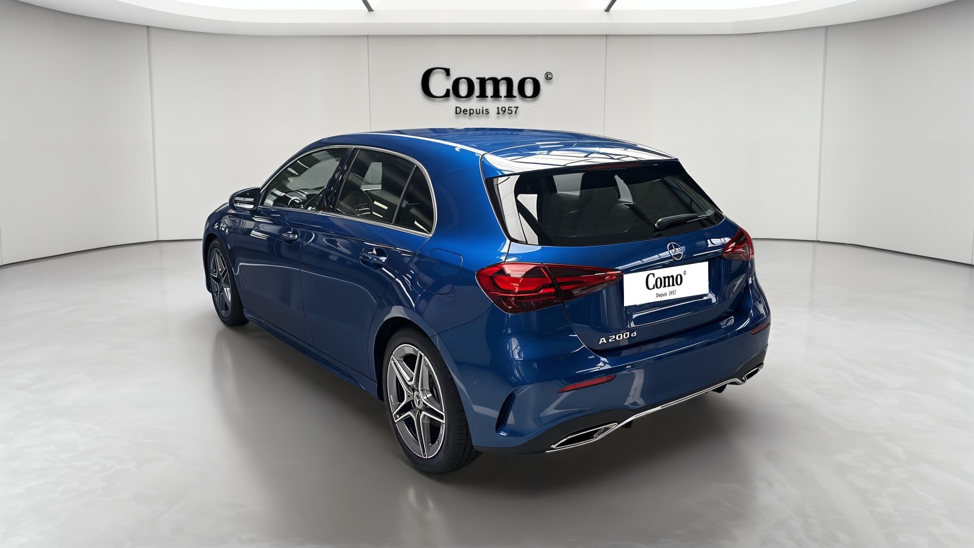 Mercedes-Benz Classe A 200 d AMG Line — 3/4 arrière gauche