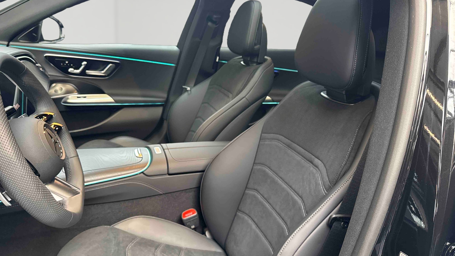 Mercedes-Benz Classe E 300 e Hybrid EQ 9G-Tronic AMG Line — Siège conducteur