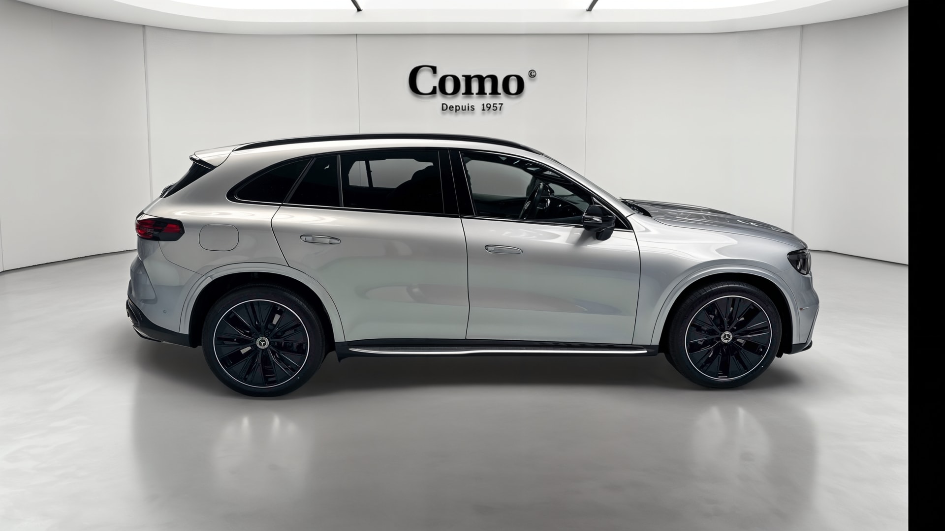 Mercedes-Benz GLC 400 EQ 4M AMG Line — Profil droit