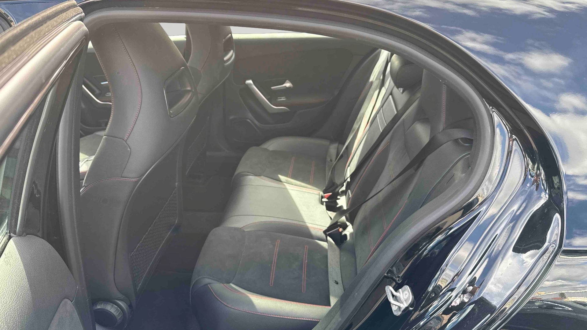 Mercedes-Benz Classe A 180 AMG Line — Siège arrière gauche