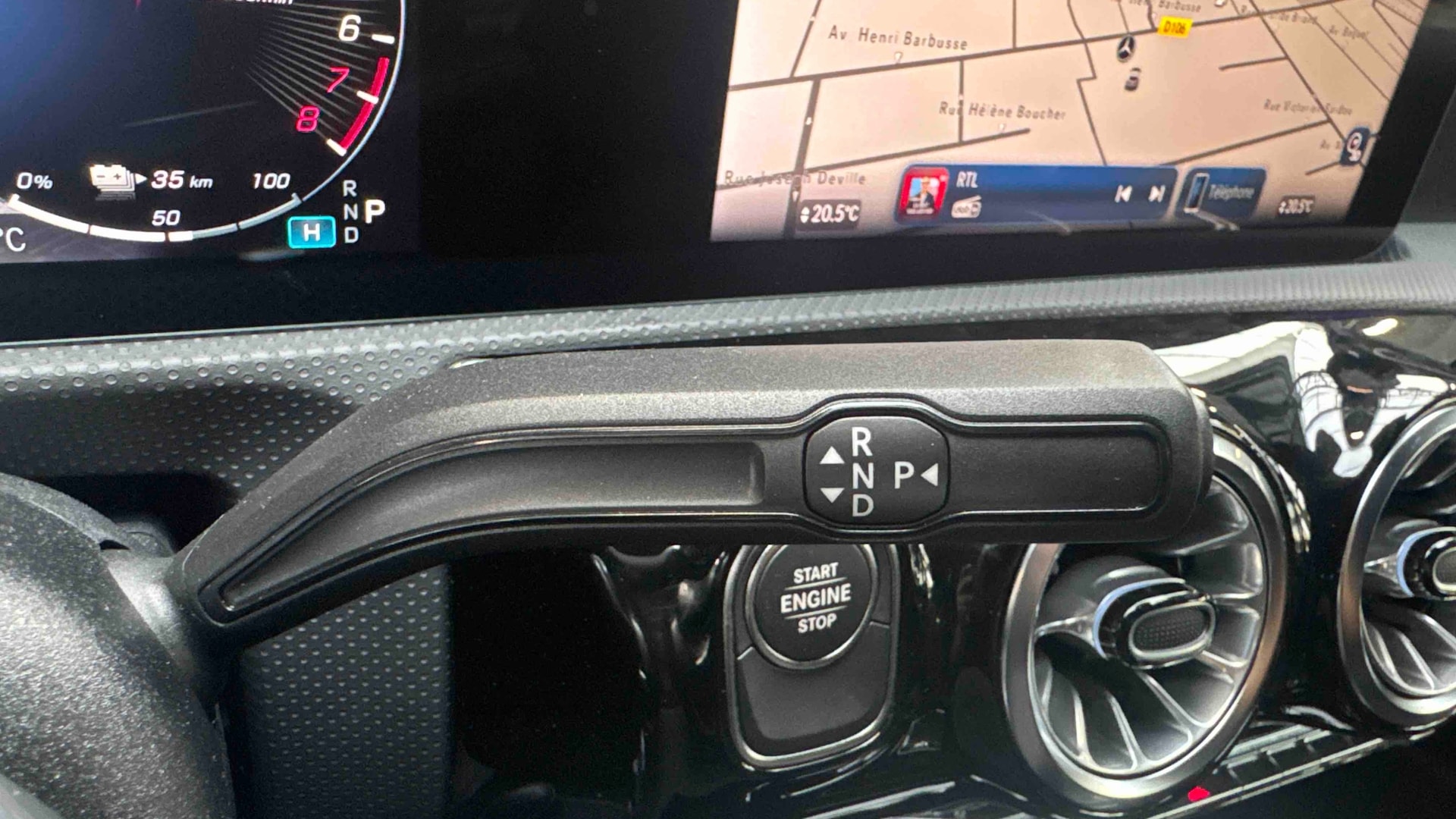 Mercedes-Benz Classe A 250 e Hybrid EQ Edition 140 — photo 21