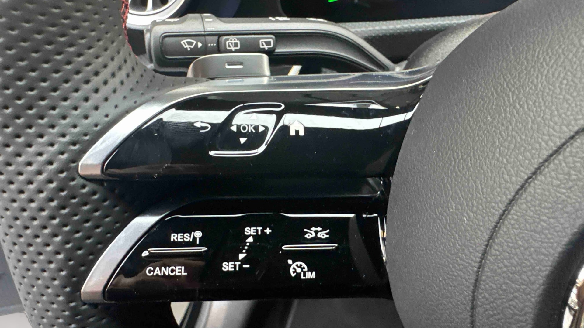 Mercedes-Benz Classe A 250 e Hybrid EQ Edition 140 — photo 19