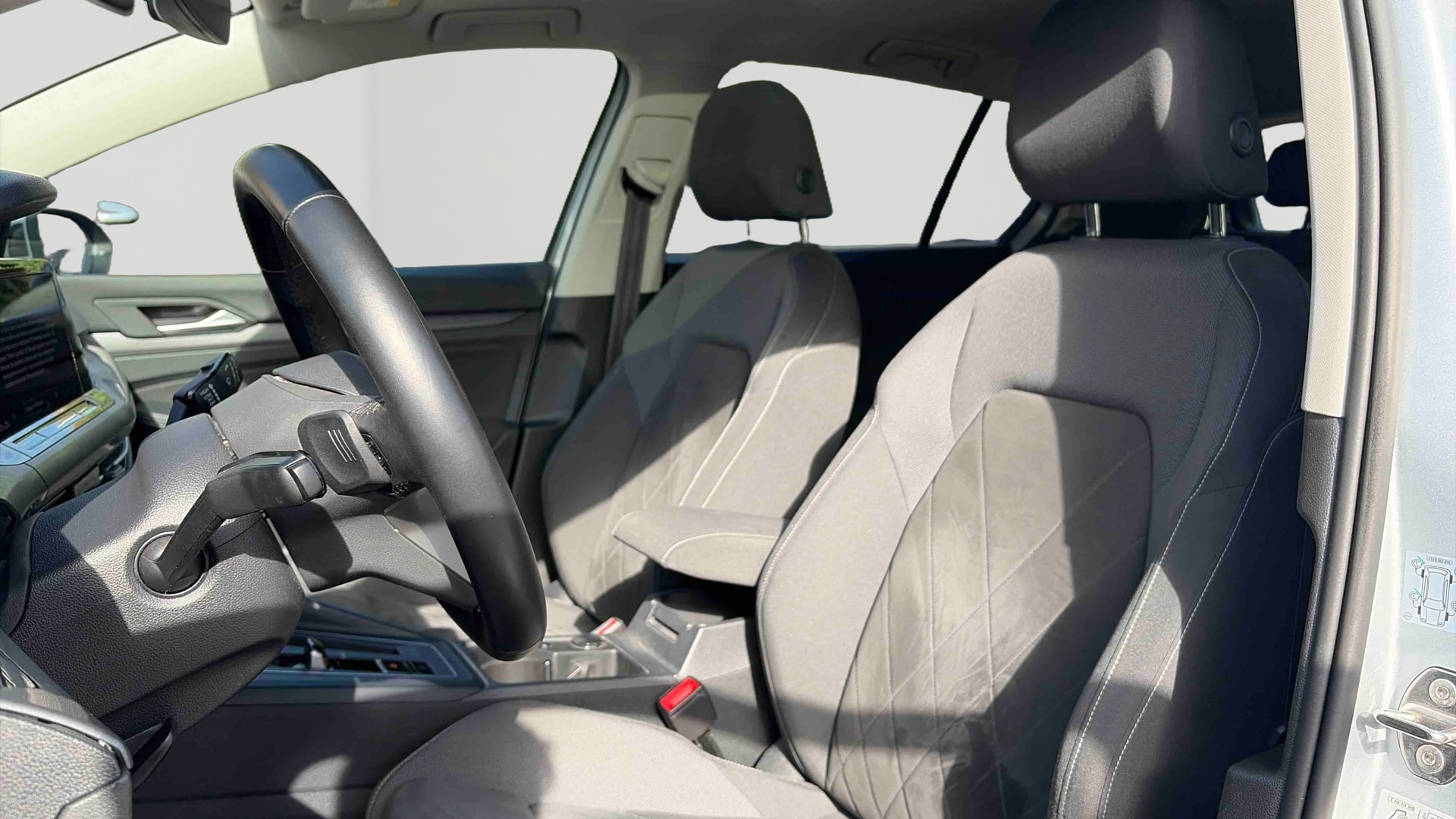Volkswagen Golf 1.5 eTSI OPF 150 DSG7 Style 1st — Siège conducteur