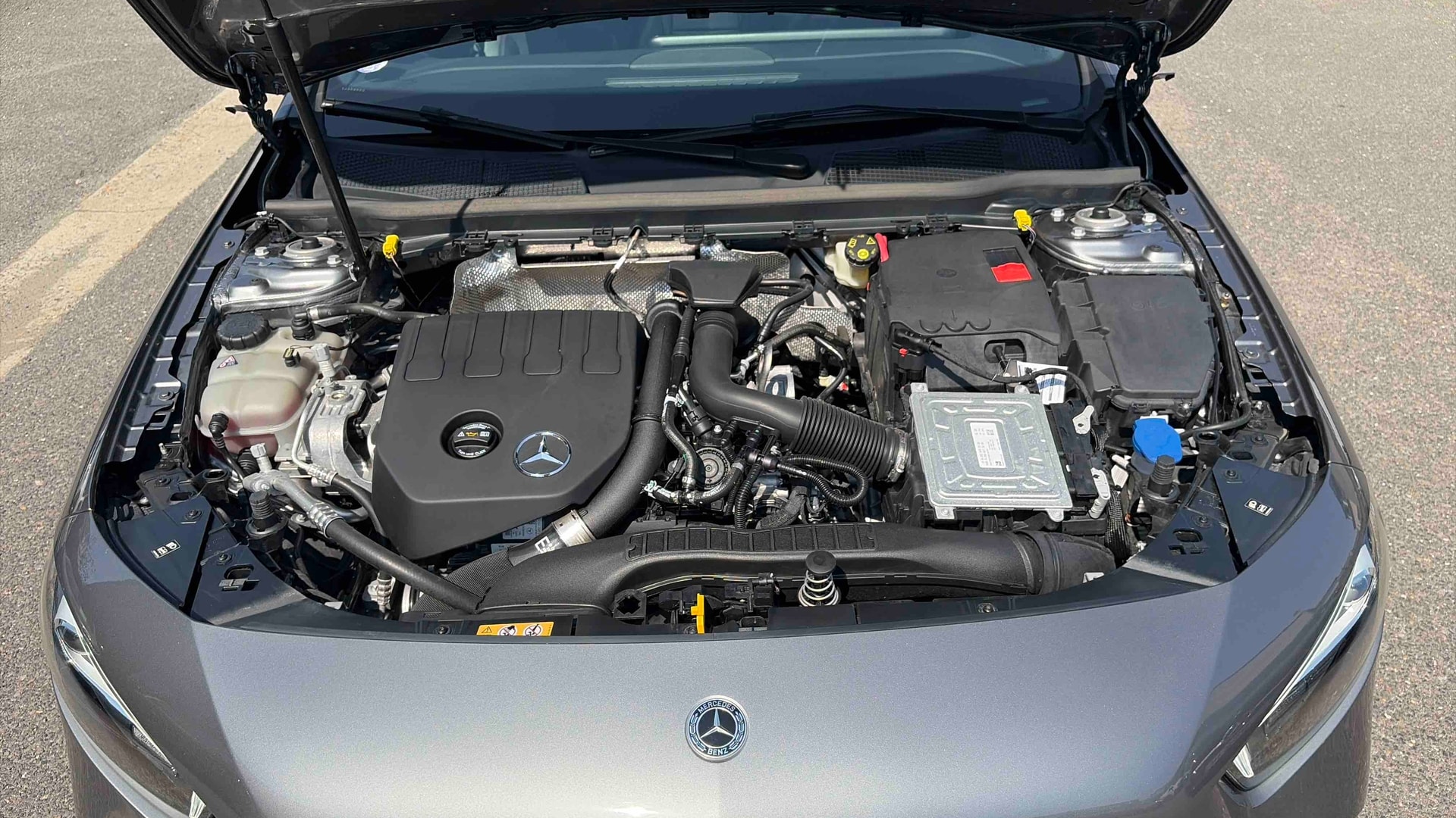 Mercedes-Benz Classe A 200 7G-DCT AMG Line — photo 20
