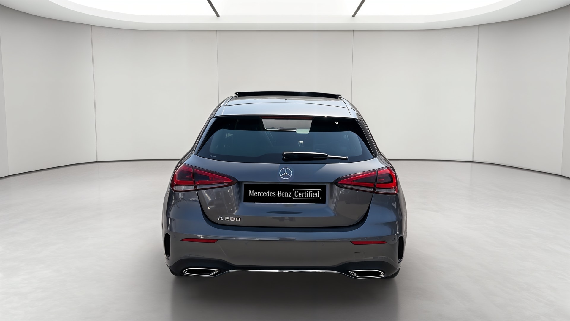 Mercedes-Benz Classe A 200 7G-DCT AMG Line — Face arrière