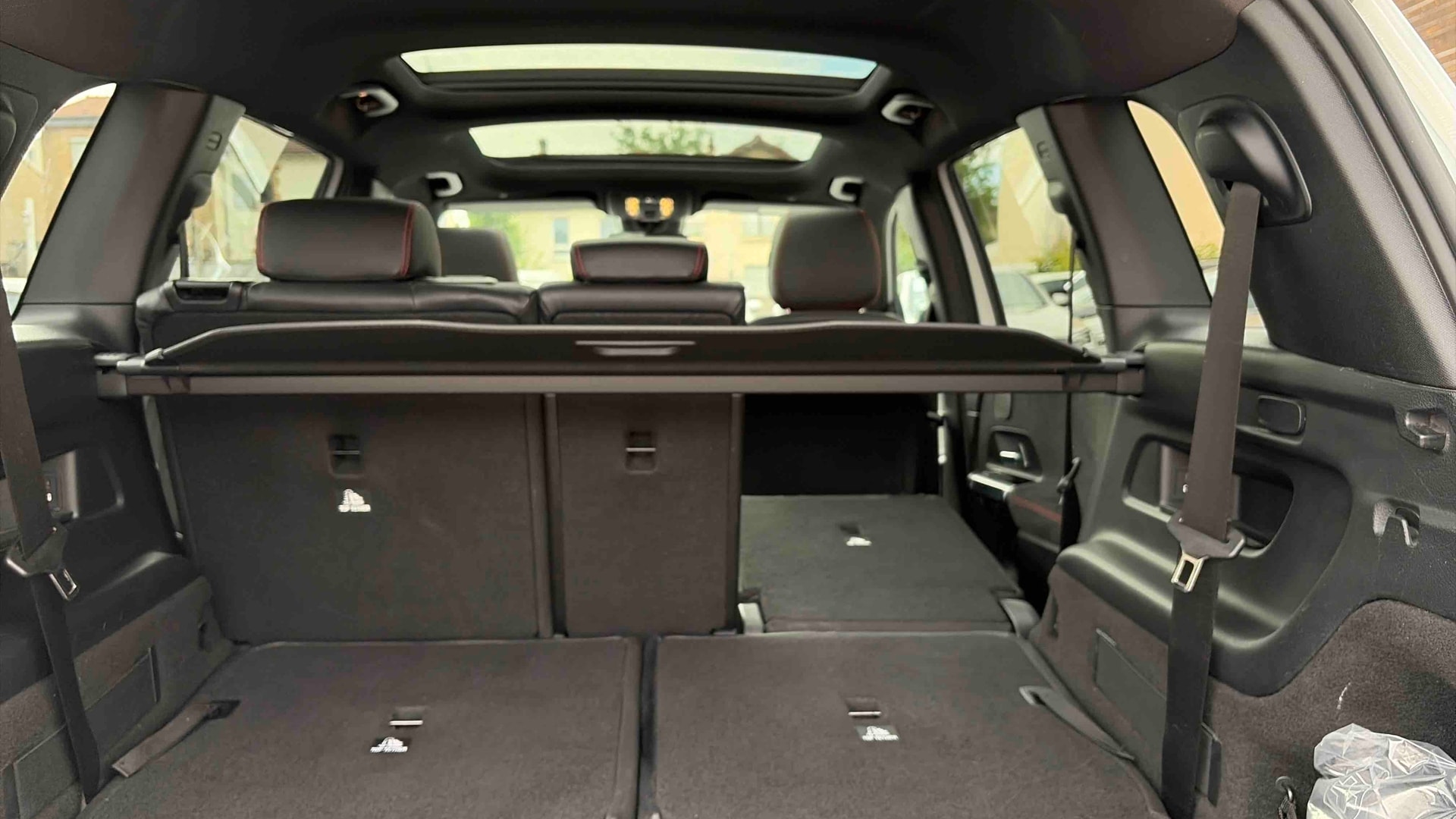Mercedes-Benz GLB 200 d 8G-DCT AMG Line — photo 24