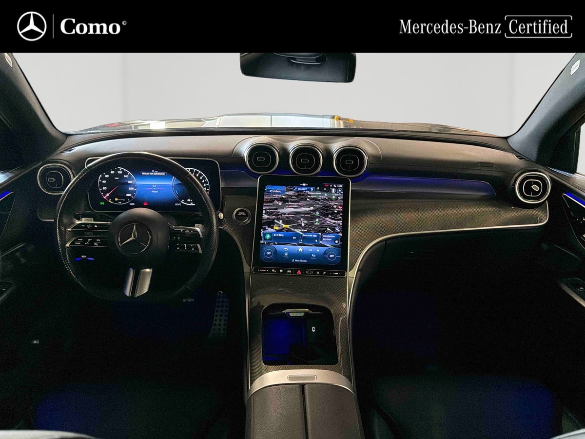 Mercedes-Benz GLC Coupe 300 e 9G-Tronic 4Matic AMG Line — Planche de bord