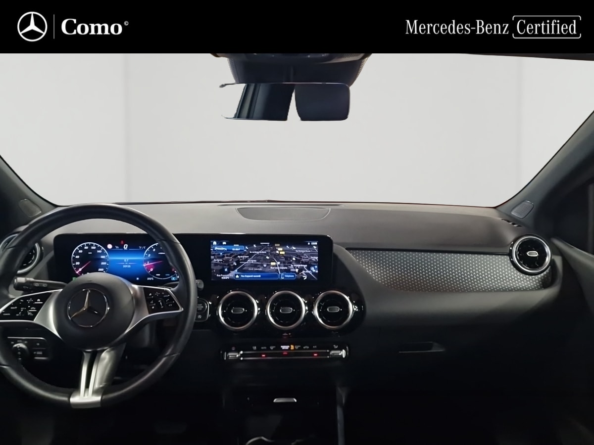 Mercedes-Benz Classe B 200 7G-DCT Progressive Line — Planche de bord
