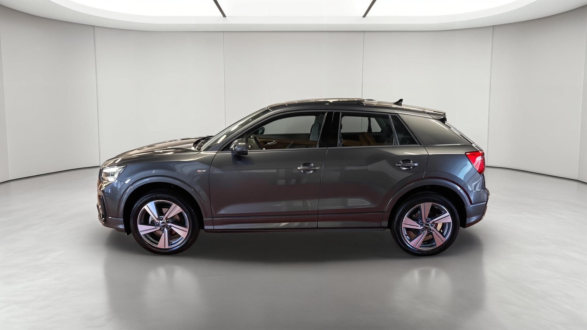 Audi Q2 35 TFSI 150 S tronic 7 Advanced — Profil gauche