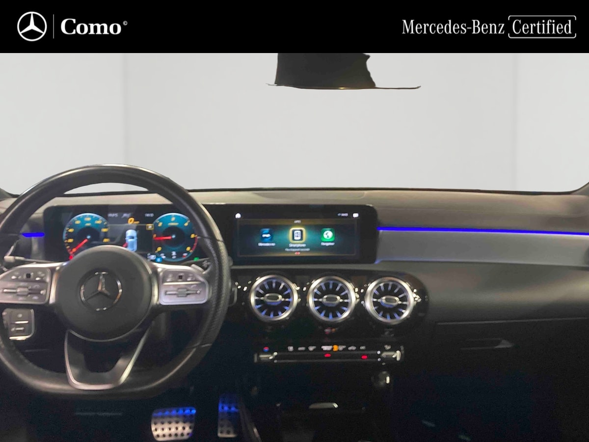Mercedes-Benz Classe A 180 d 7G-DCT AMG Line — Planche de bord