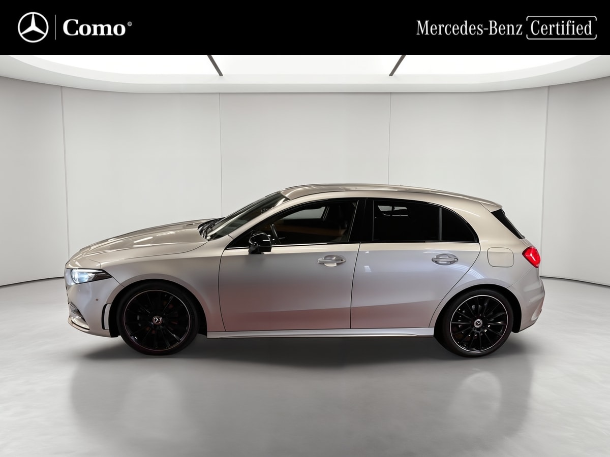 Mercedes-Benz Classe A 200 7G-DCT AMG Line — Profil gauche