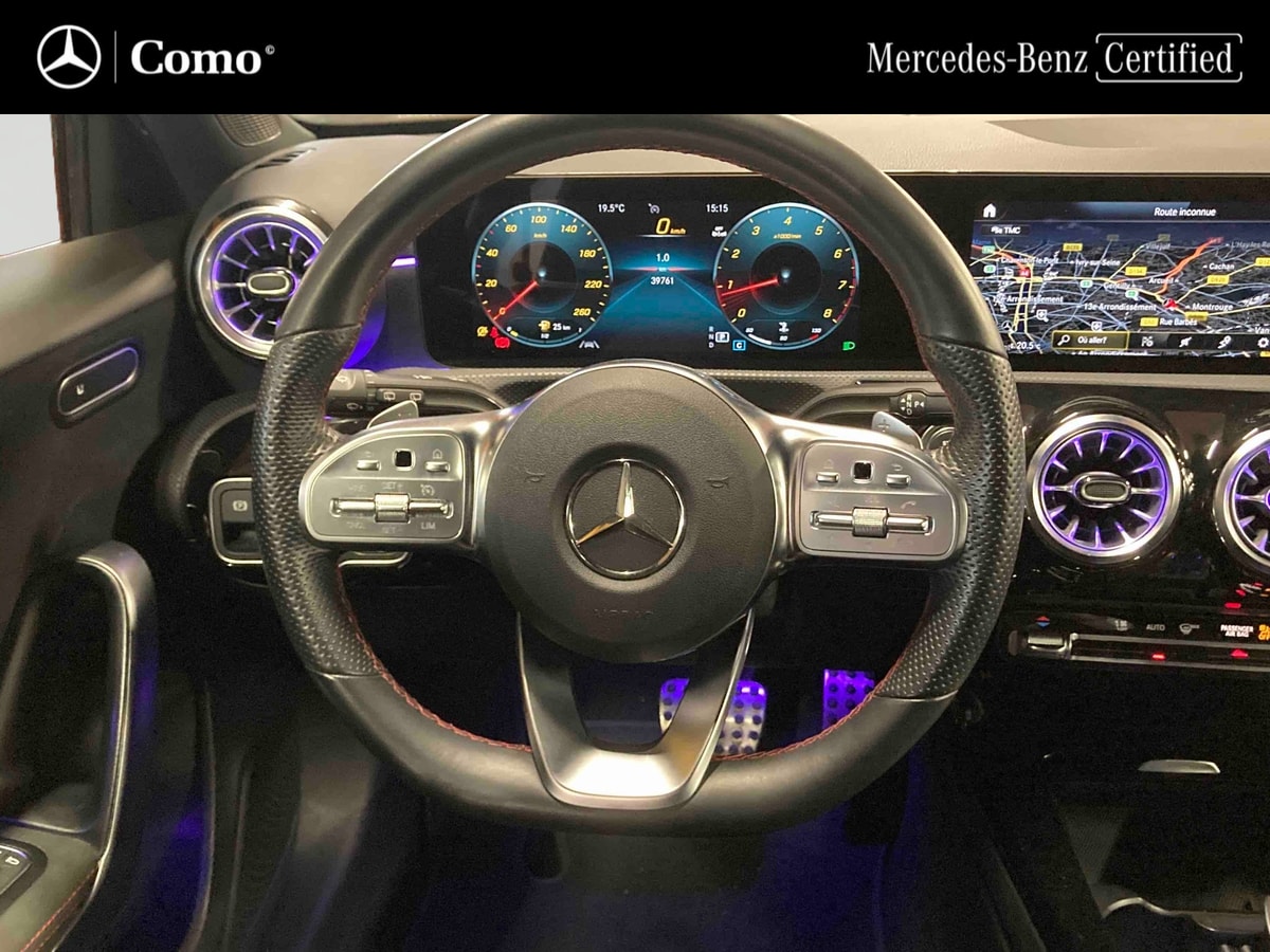 Mercedes-Benz Classe A 200 7G-DCT AMG Line — Poste de pilotage