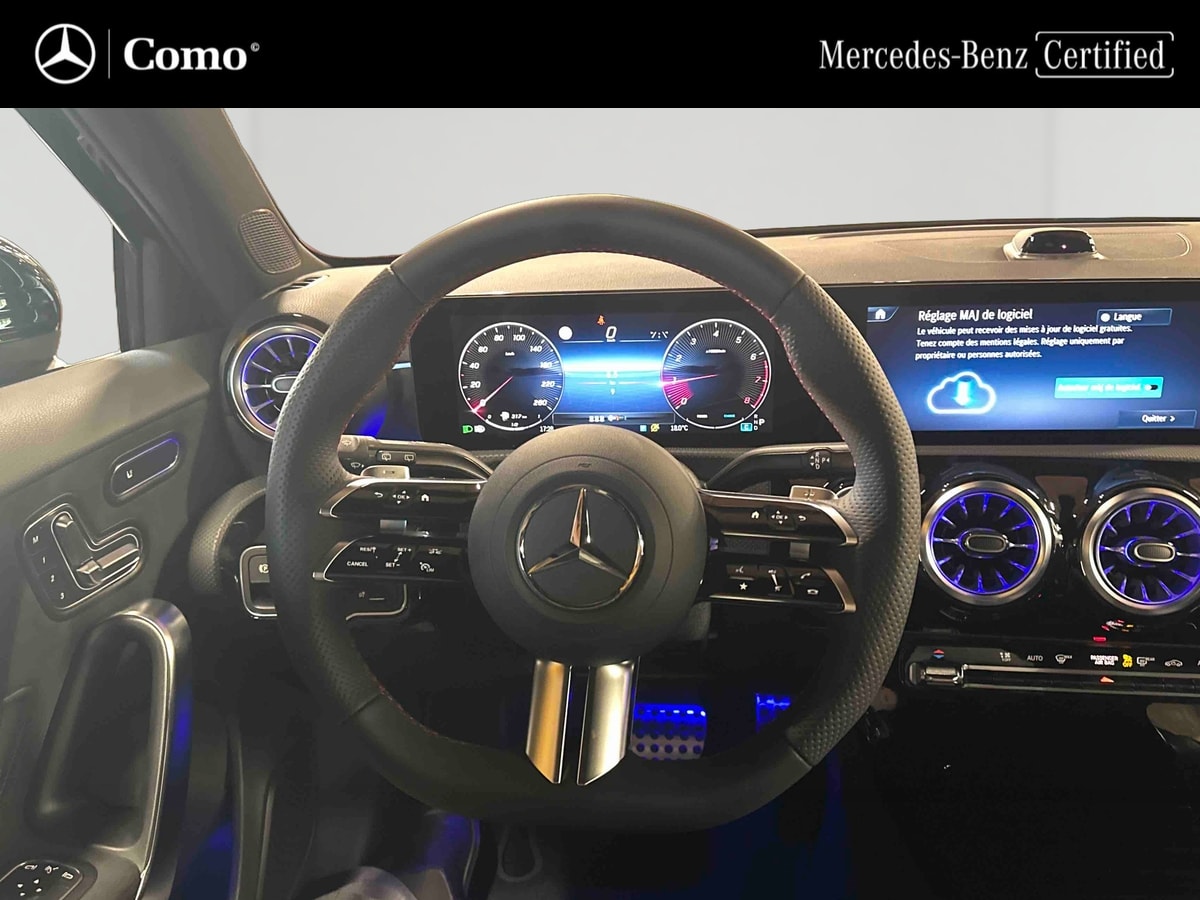 Mercedes-Benz Classe A 200 Edition 140 — Poste de pilotage