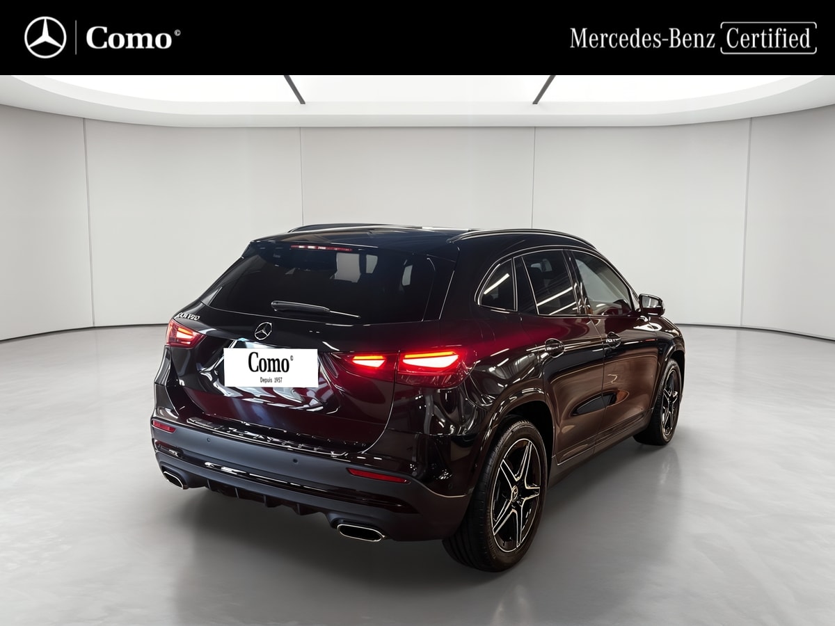 Mercedes-Benz GLA 180 7G-DCT Edition 140 — 3/4 arrière droit
