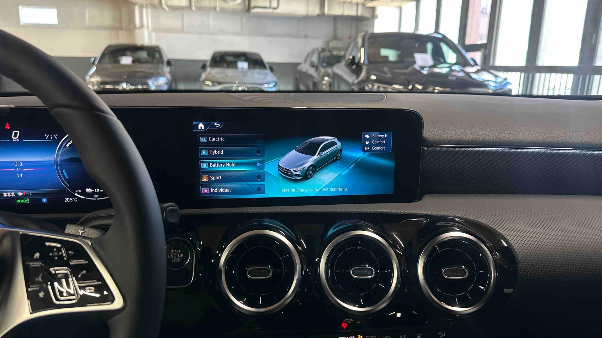 Mercedes-Benz Classe A 250 e Hybrid EQ Business Line — photo 17