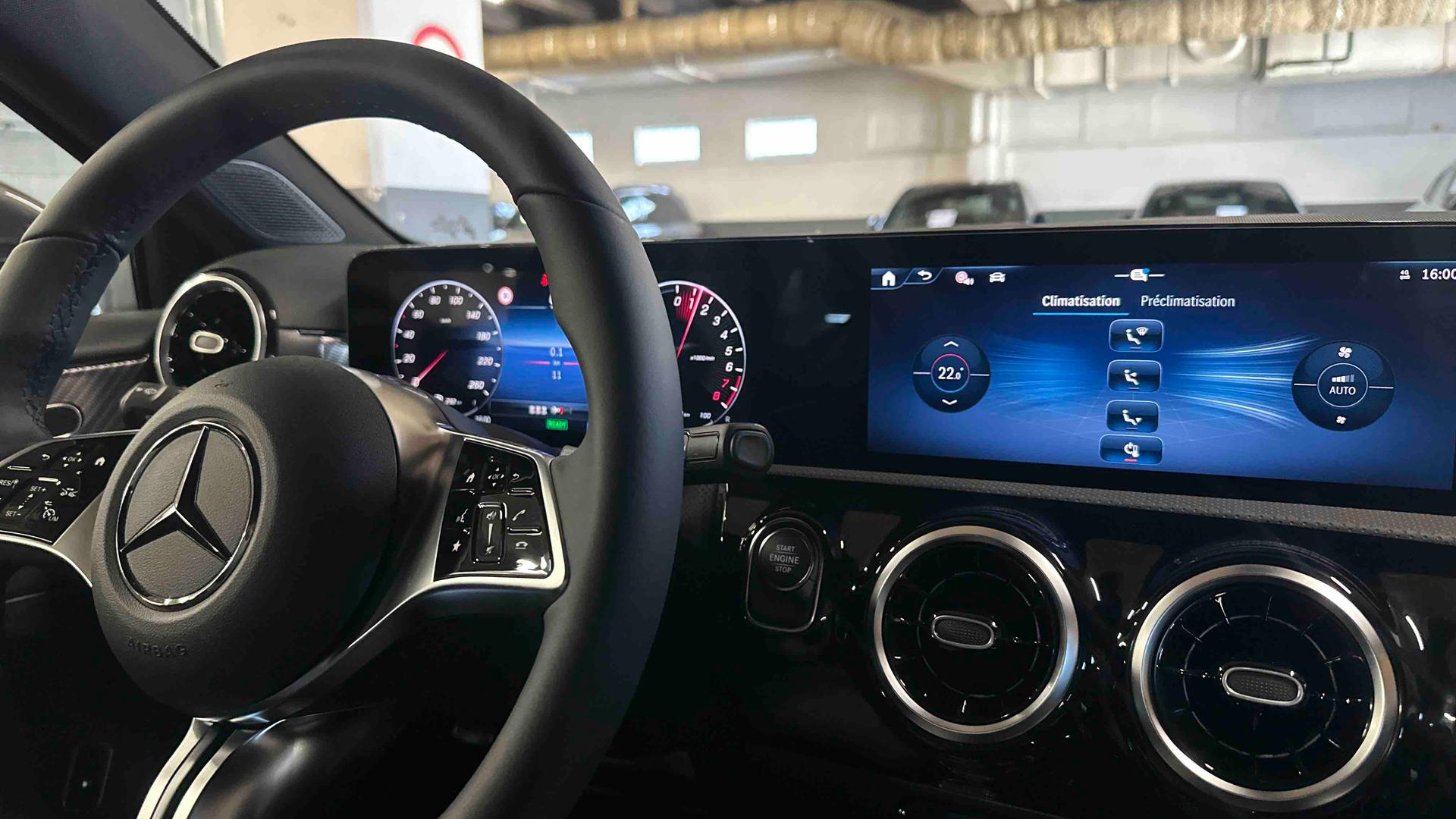 Mercedes-Benz Classe A 250 e Hybrid EQ Business Line — photo 20
