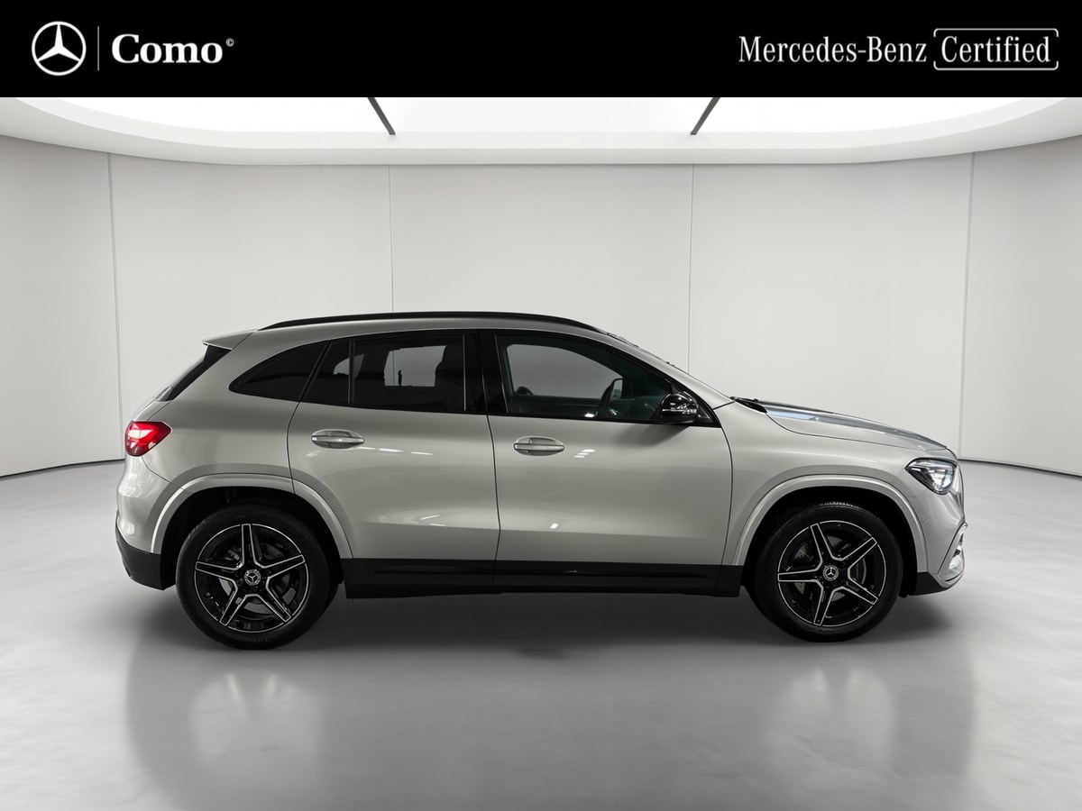 Mercedes-Benz GLA 200 7G-DCT Edition 140 — Profil droit