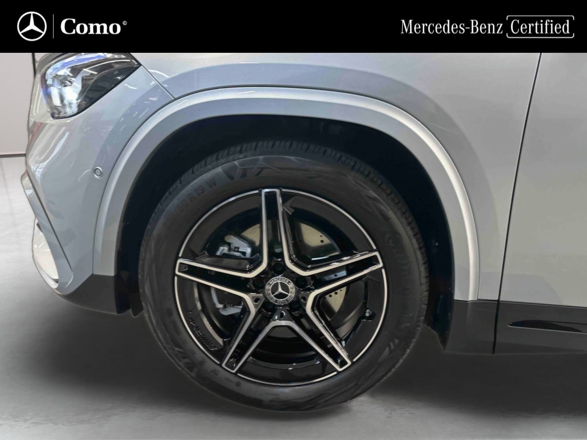 Mercedes-Benz GLA 200 7G-DCT Edition 140 — Pneu avant gauche