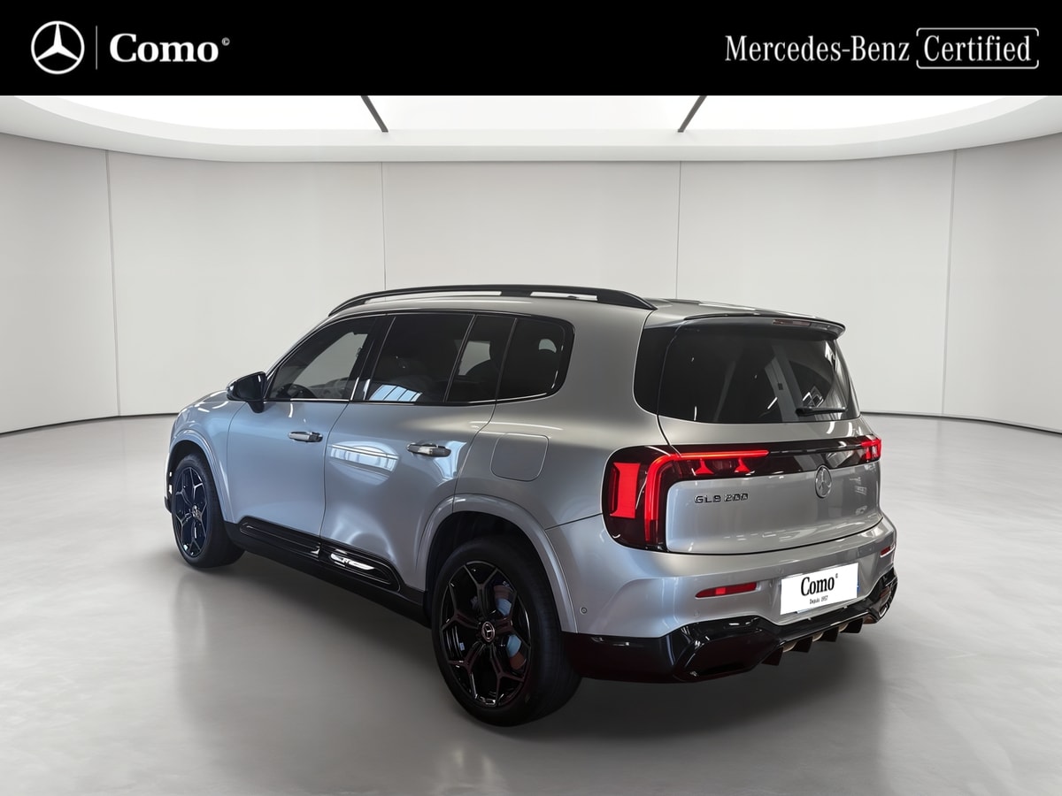 Mercedes-Benz GLB 200 AMG Line — 3/4 arrière gauche
