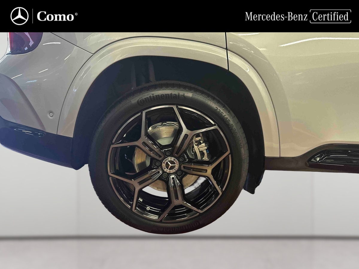 Mercedes-Benz GLB 200 AMG Line — photo 13