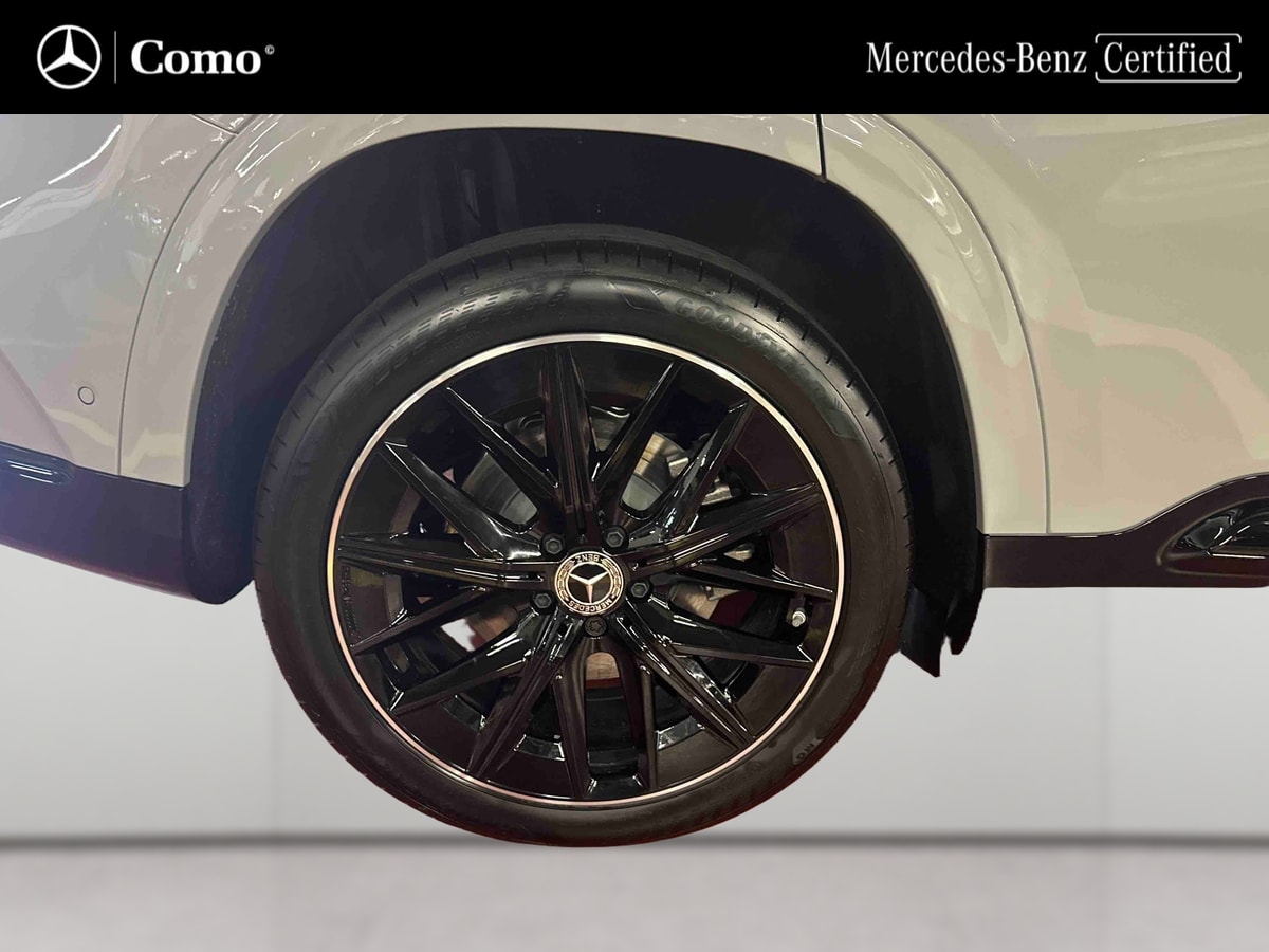 Mercedes-Benz GLB 200 AMG Line — photo 13