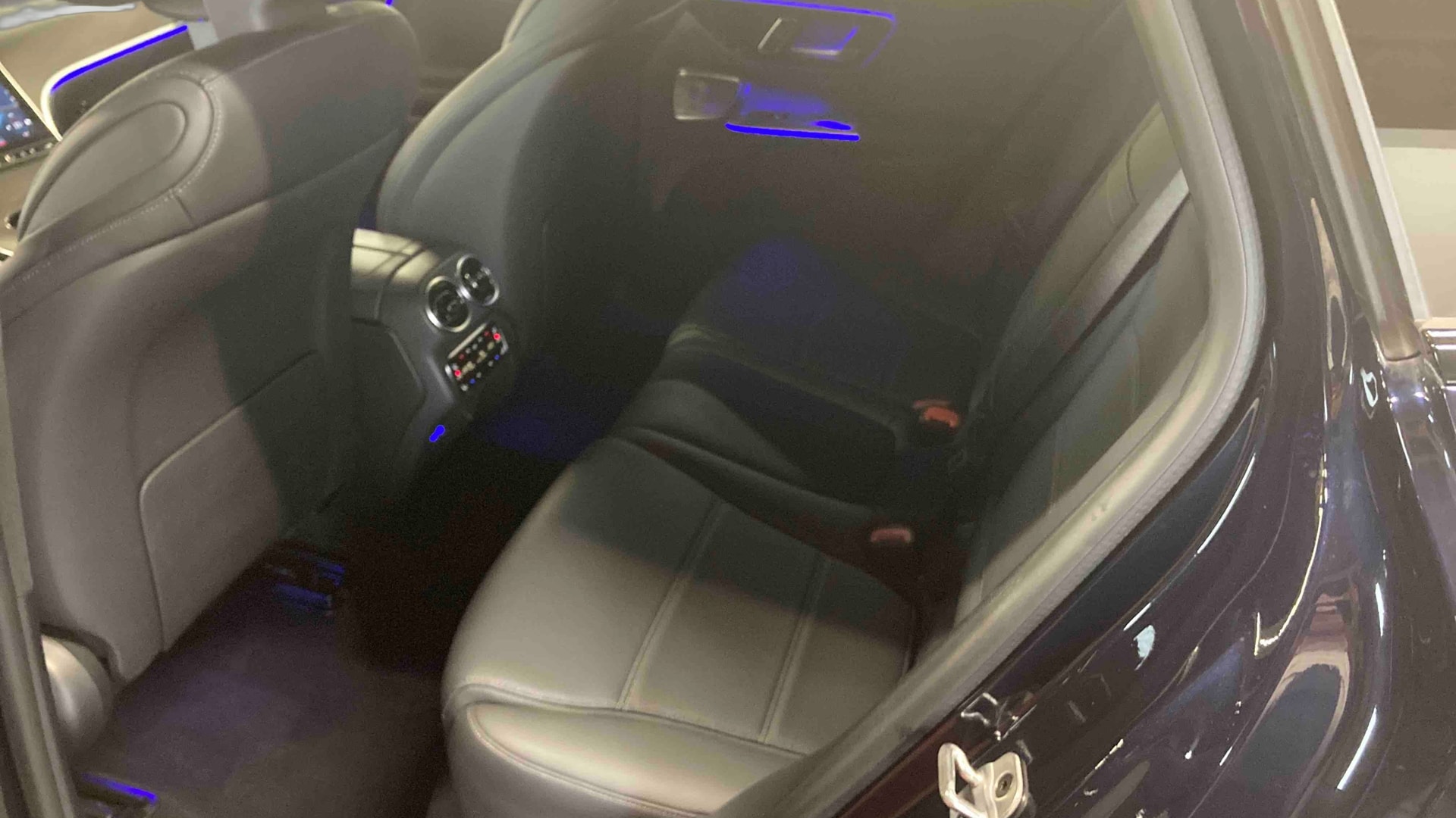 Mercedes-Benz GLC 400 e 9G-Tronic 4Matic AMG Line — Siège arrière gauche