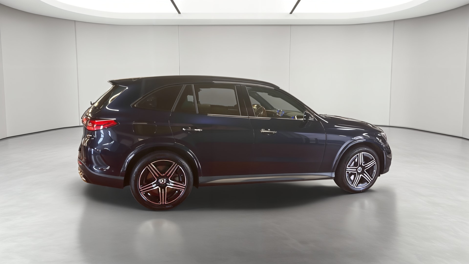 Mercedes-Benz GLC 400 e 9G-Tronic 4Matic AMG Line — Profil droit