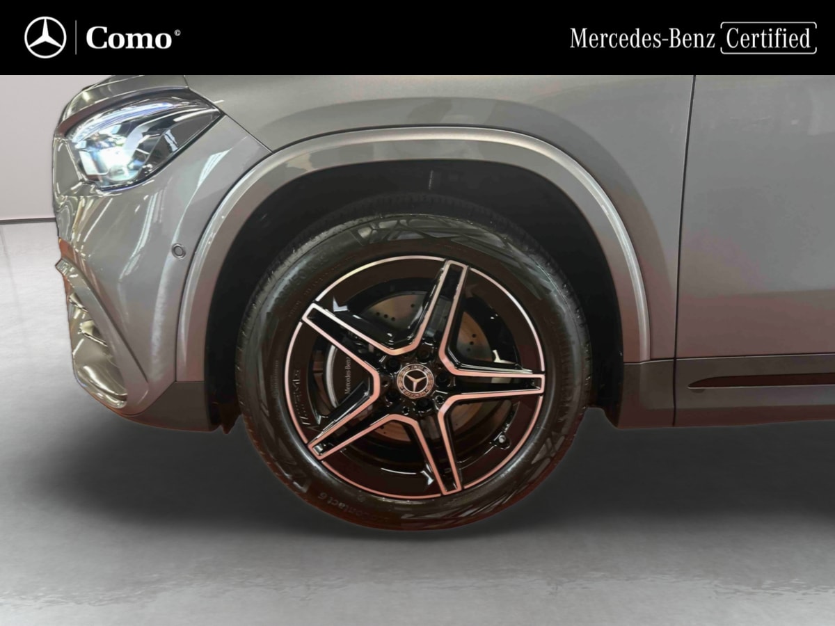 Mercedes-Benz GLA 250 e hybride rechargeable 8G-DCT Edition 140 — Pneu avant gauche