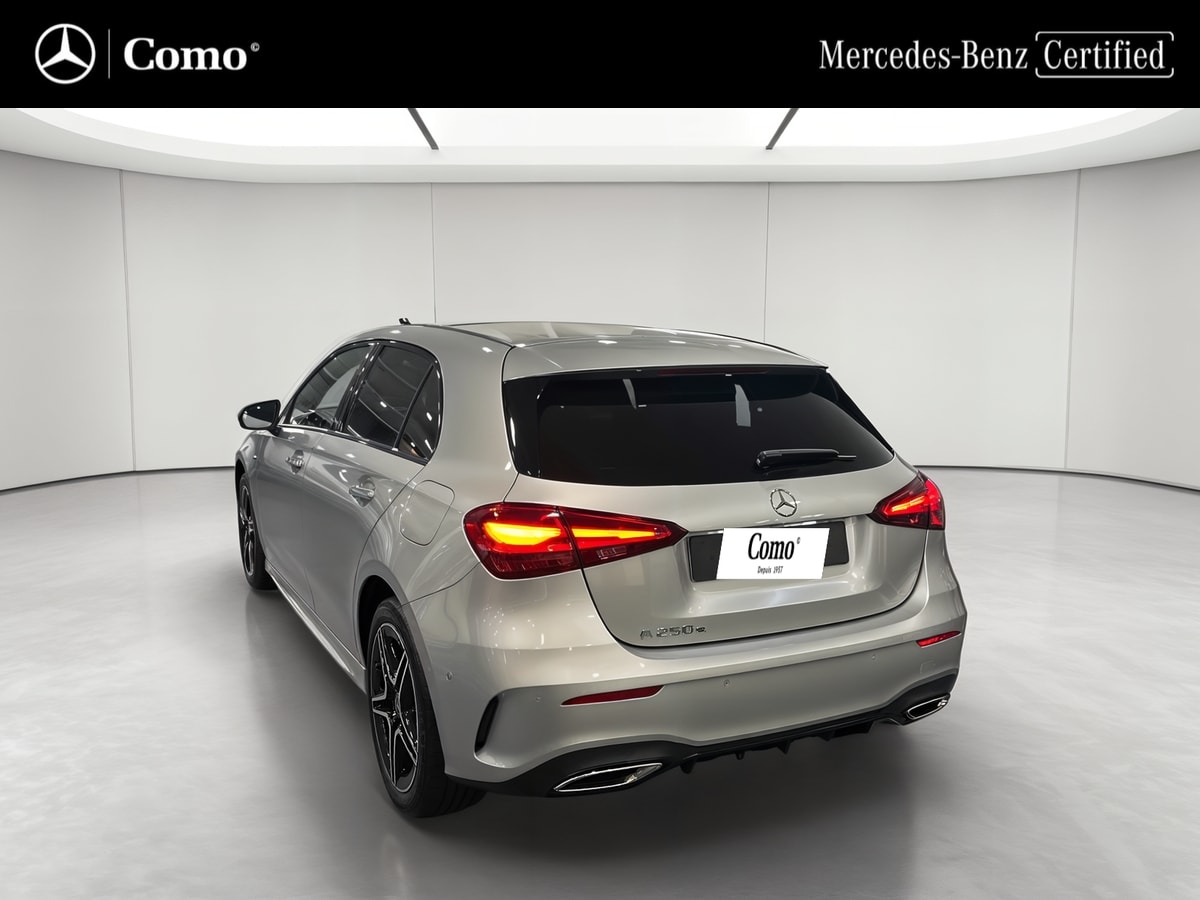 Mercedes-Benz Classe A 250 e Hybrid EQ AMG Line — 3/4 arrière gauche