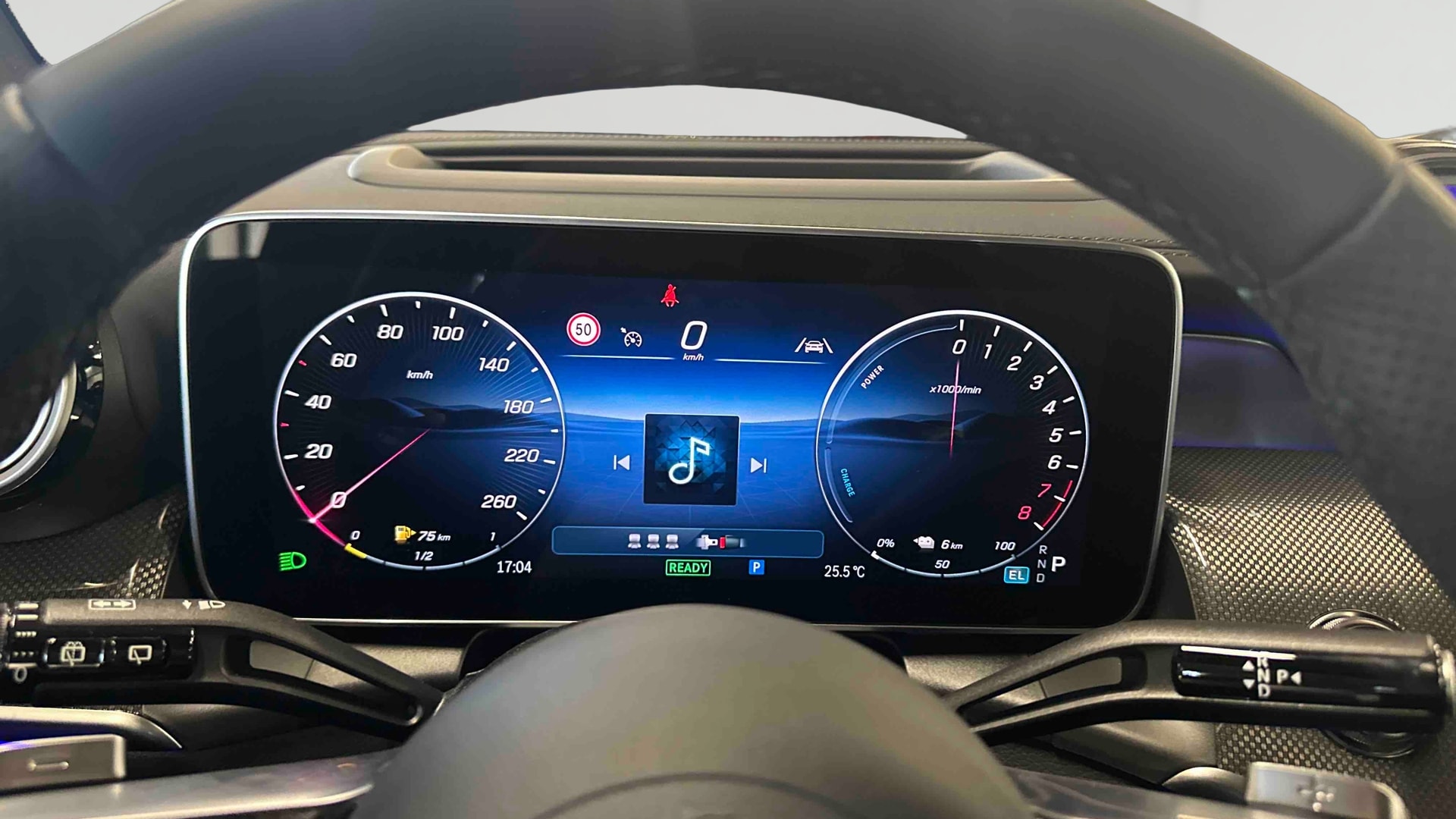 Mercedes-Benz GLC 300 e Hybrid EQ 4Matic AMG Line + — photo 16