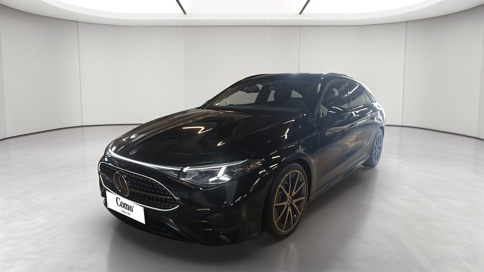 Mercedes-Benz CLA Shooting Brake 200 AMG Line — 3/4 avant gauche