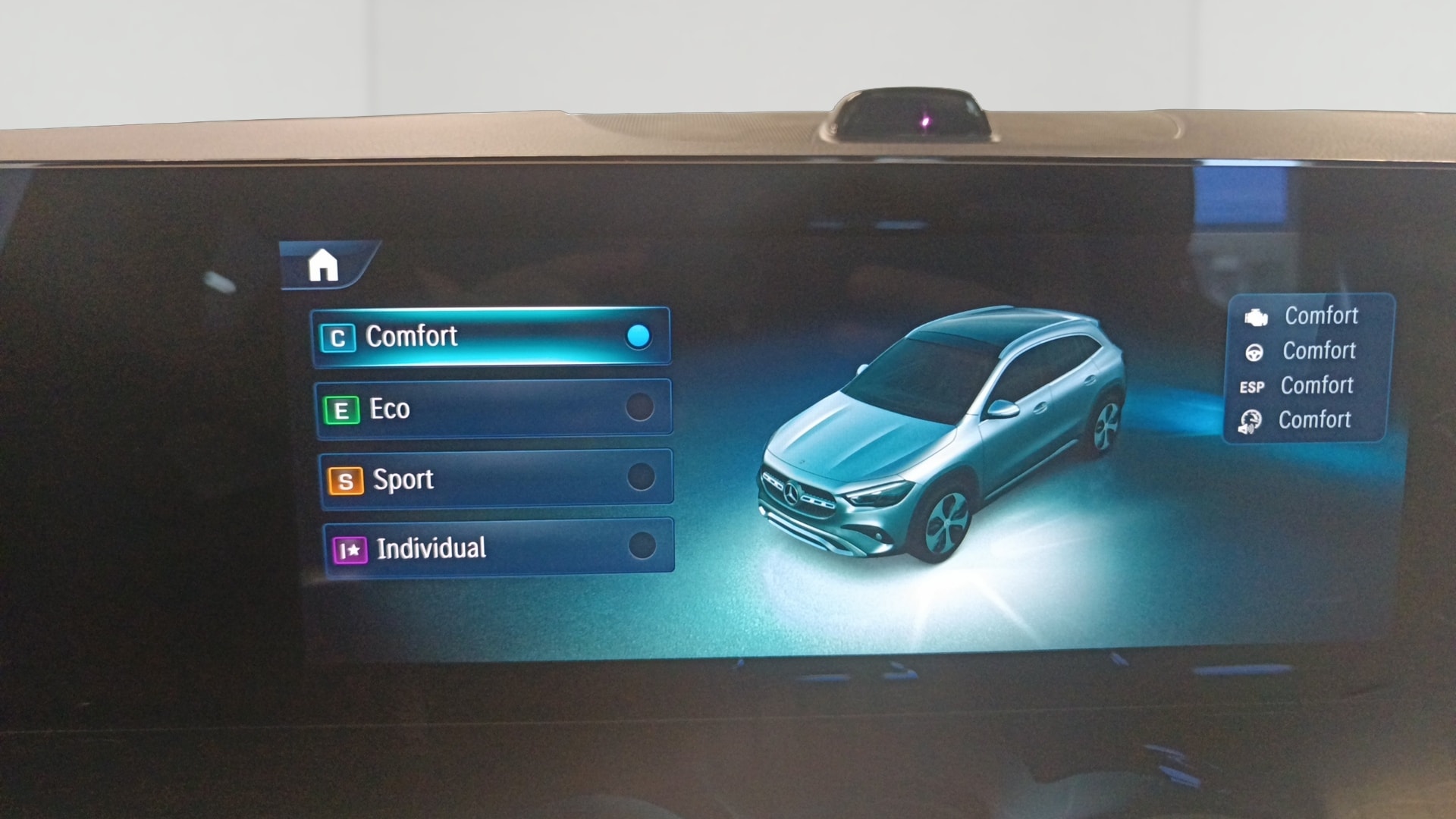 Mercedes-Benz GLA 200 d 8G-DCT Edition 140 — photo 18