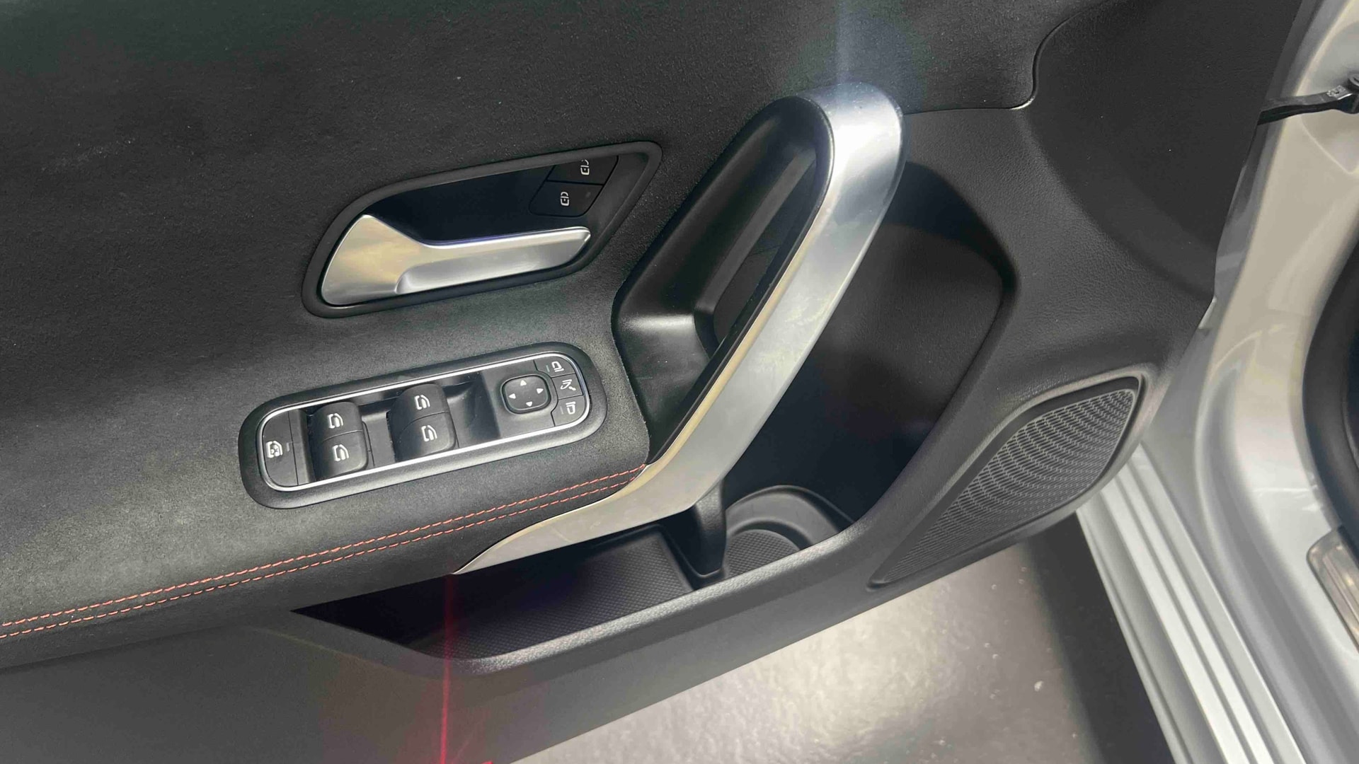 Mercedes-Benz Classe A 200 AMG Line — photo 16