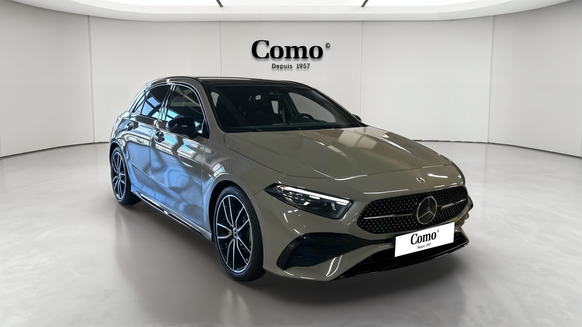 Mercedes-Benz Classe A 200 d AMG Exclusive Design — 3/4 avant droit