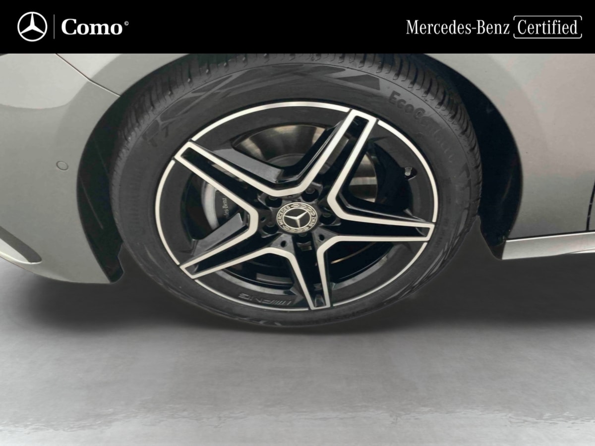 Mercedes-Benz Classe A 180 AMG Line — Pneu avant gauche