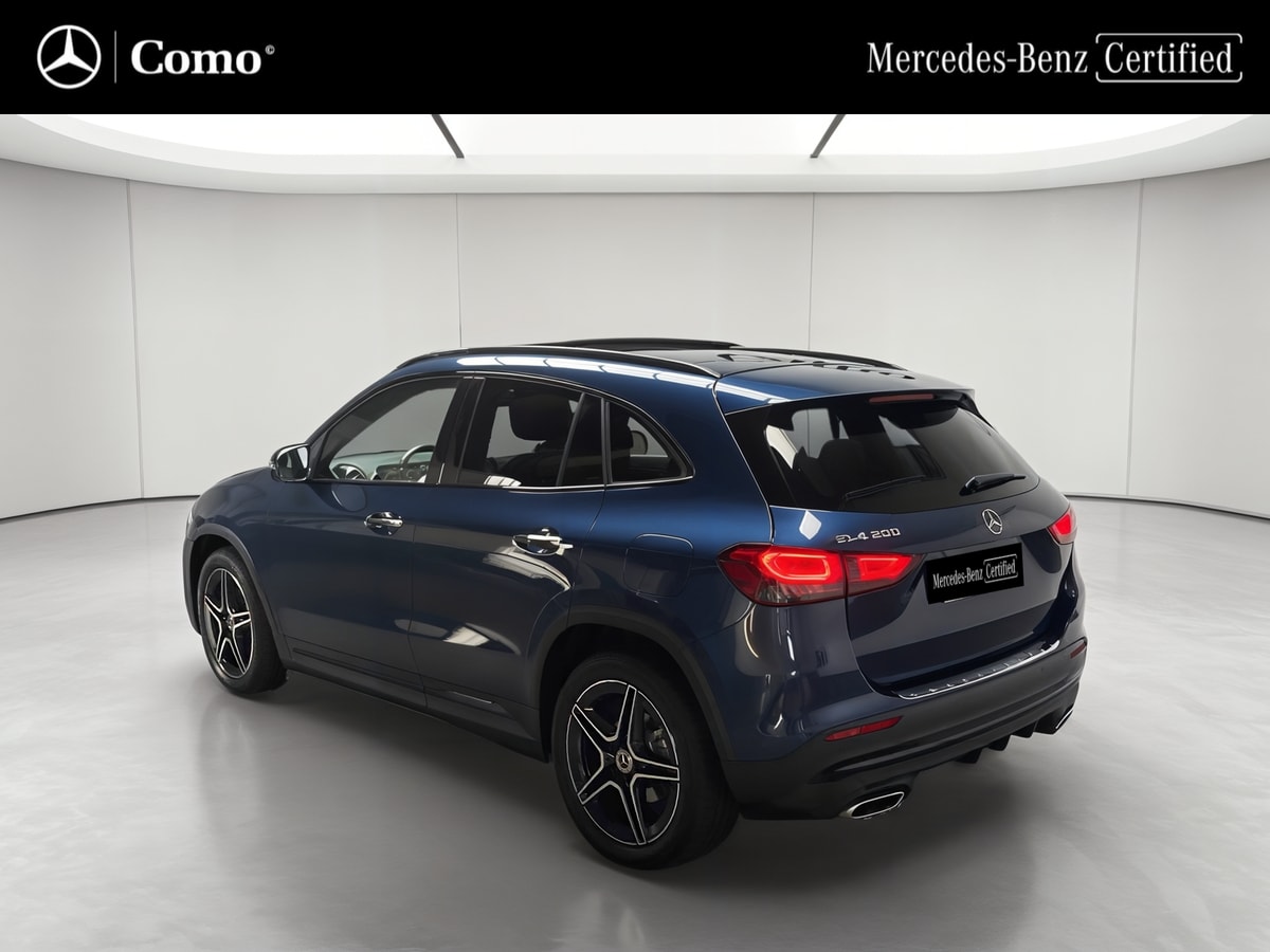 Mercedes-Benz GLA 200 7G-DCT AMG Line — 3/4 arrière gauche