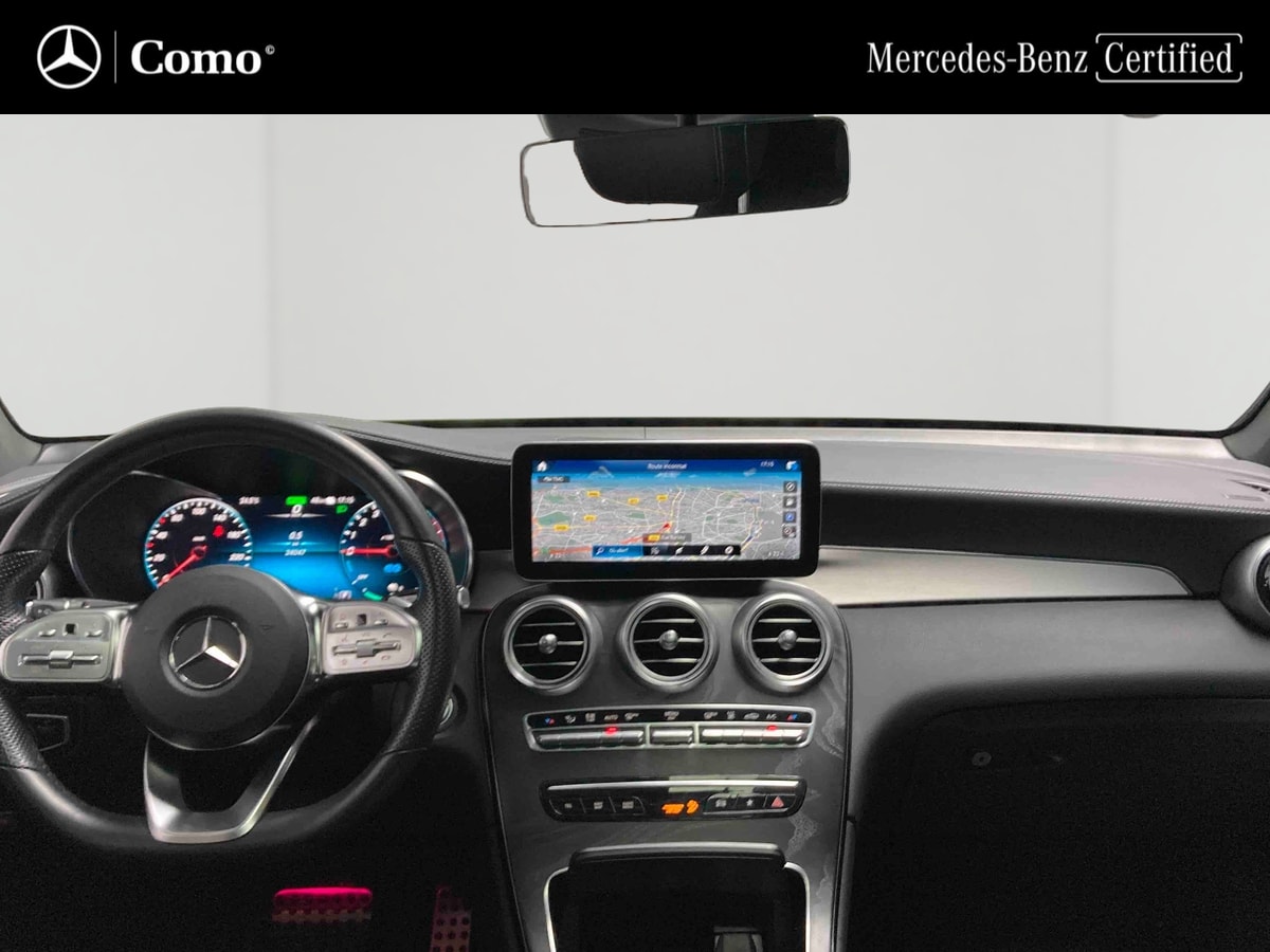 Mercedes-Benz GLC Coupé 300 e 9G-Tronic 4Matic AMG Line — Planche de bord